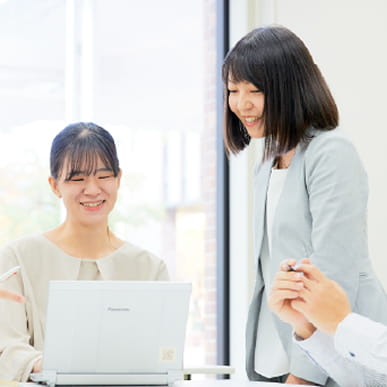 情報社会学部
