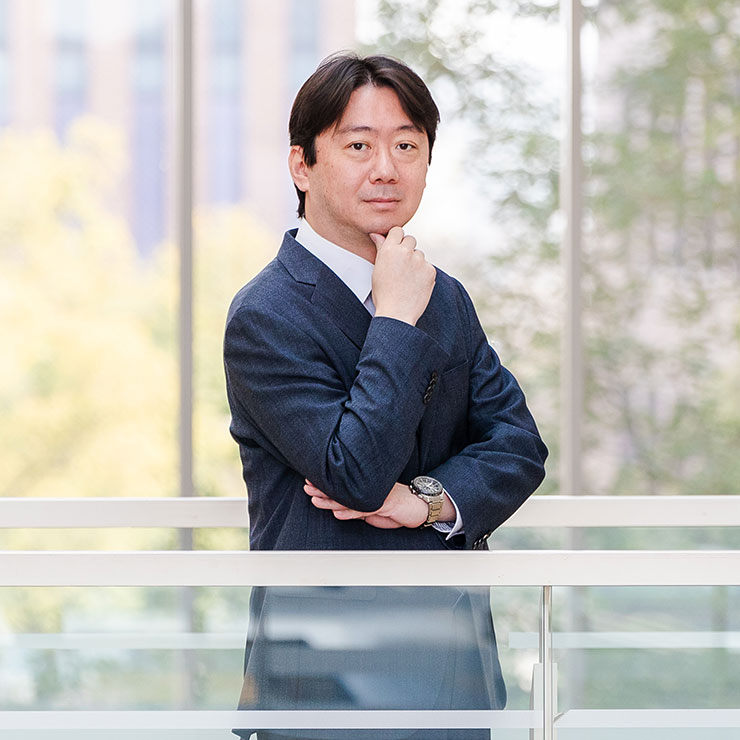 密度の濃い指導と研究活動を通じ、情報の力を使って新しい何かを生み出すための知識と経験を養う。