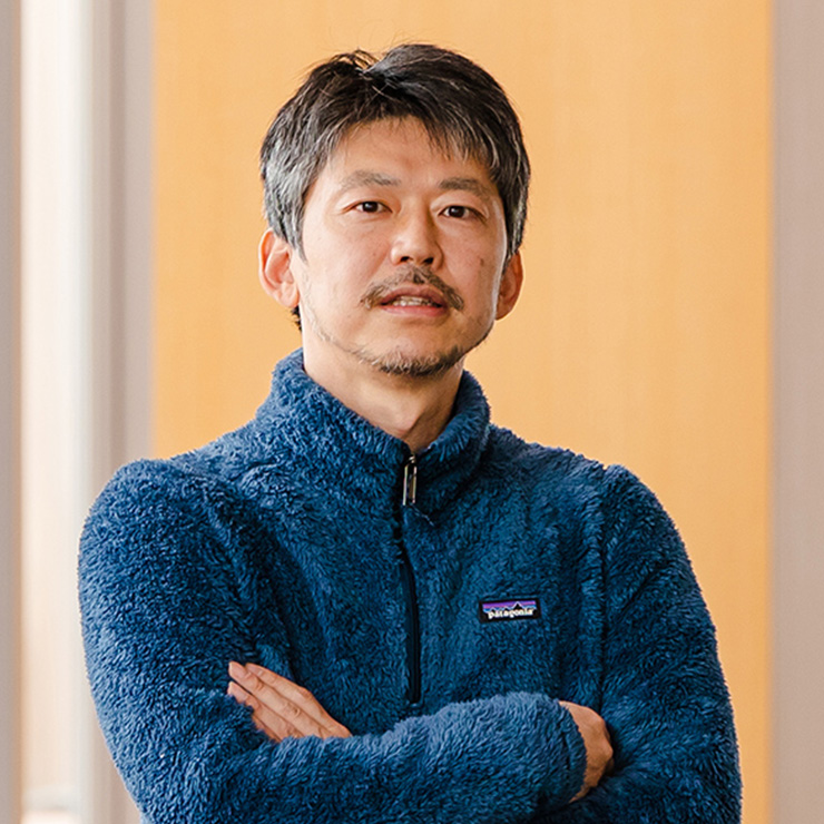ISFJ優勝を達成した岡島成治先生から学んだこととは。日々研究に取り組んだ岡島ゼミでの経験は人生の宝物。