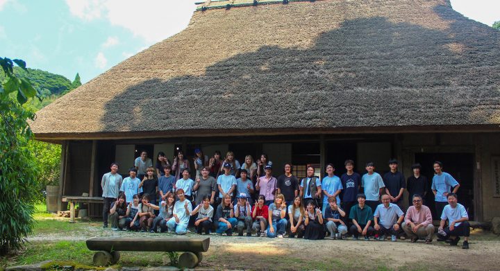 人口減少の課題を抱える地方の“今”を知る、島根研修。地元の人々と交流し、地方創生の取り組みを学ぶ。