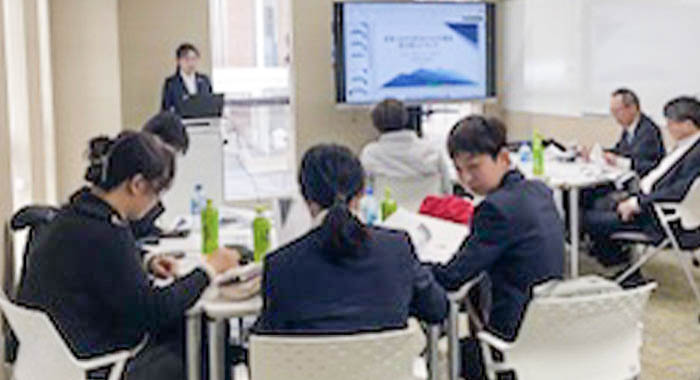 経済学研究科 院生研究成果報告・交流会（2025年度）を開催