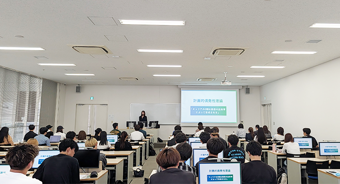 現役の企業採用担当者が語るキャリアのリアル ―「どこで」よりも「誰と」働くか