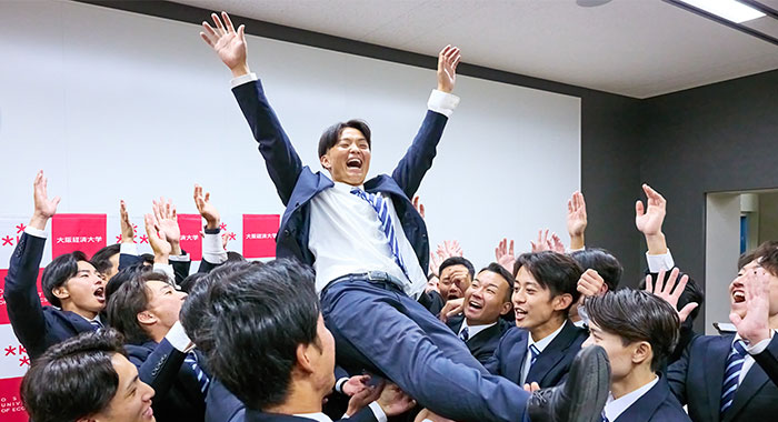 硬式野球部の常深颯大投手が阪神タイガースからドラフト3位指名！